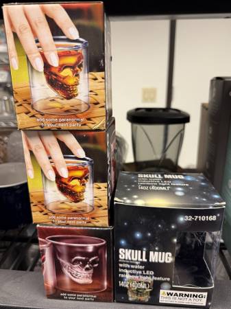 Skull Mug + 3 Shot Glasses - BRAND NEW IN BOX! 1