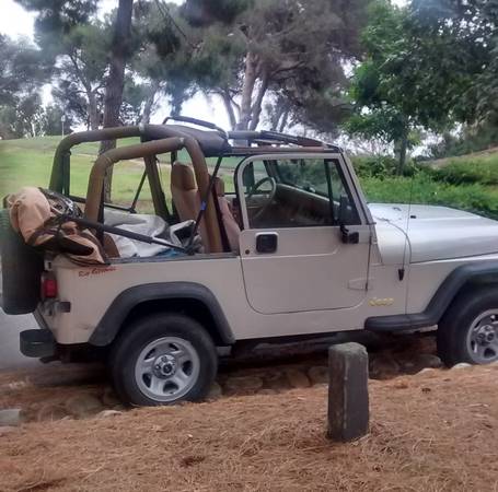 Jeep Wrangler YJ - Original Owner - 5 speed - smogs easily 1