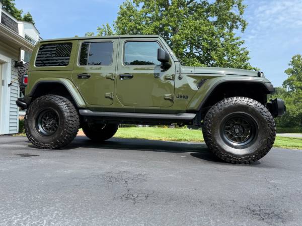 2023 Jeep Wrangler Unlimited Sahara Altitude - $39,500 (Springfield)63616500145025122