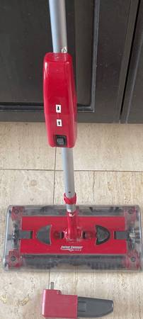 Swivel Sweeper Max rechargeable vacuum 1
