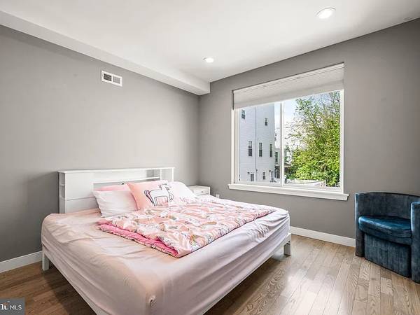 $1,175 / 3br - 2400ft2 - @!@Hermoso adosado de 3 habitaciones y 3 baños@!@ (Filadelfia)64024499473026123