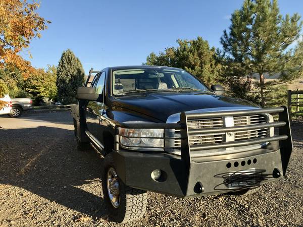 Flatbed Dodge 3500 1