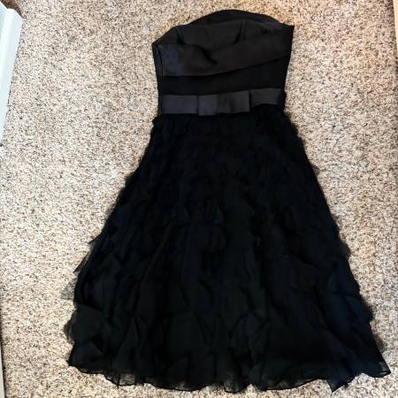 White House/Black Market Little Black Strapless Silk Lined Dress SZ 2 -  clothing & accessories - by owner - apparel...
