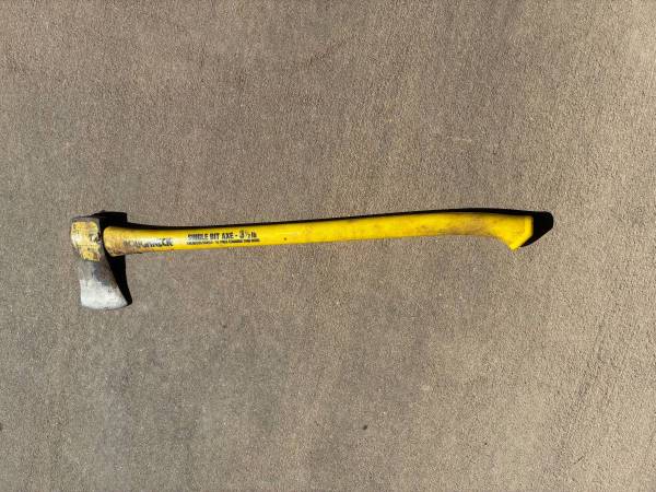 Roughneck single bit axe 3 1/2 lb 1