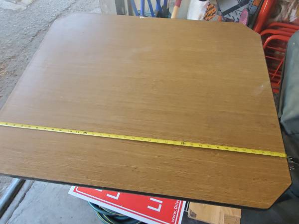 Adjustable Height Table 1