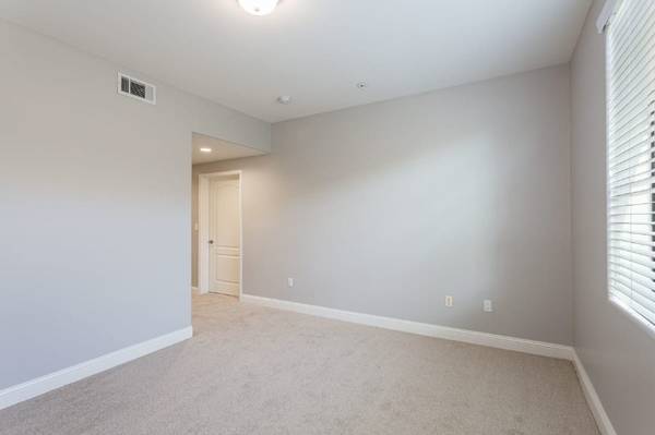 $920 / 1br - - Apartamento de lujo asequible de una habitación en Mountain View (mountain view)63890316493571122