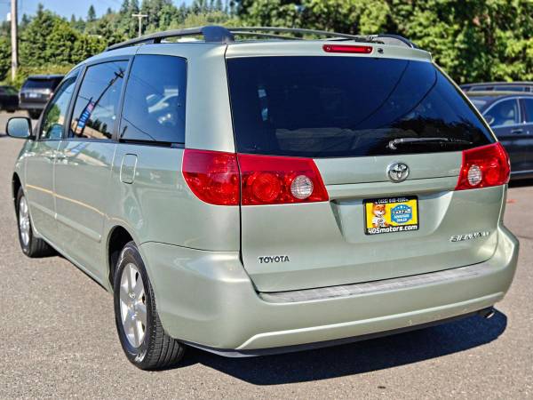 Minivan Toyota Sienna LE 4D 2006, aprobación de crédito garantizada! - $14,995 (+ 405 Motors)63472618291331124