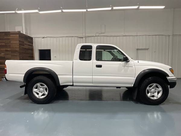 2004 Toyota Tacoma 4x4 4WD SR5 Xtracab / 2.7L 4Cil / Camioneta Local de 1 Solo Propietario - $17,995 (M&M Investment Cars - Gladstone)63617284685059123