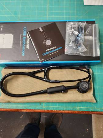 Like new Littman Core electronic Stethoscope 1