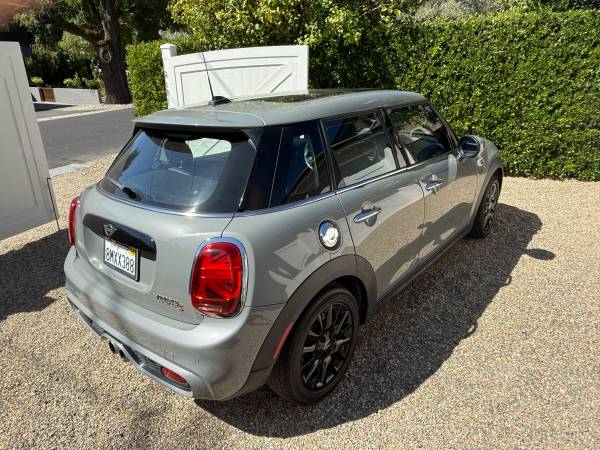 2020 Mini Cooper S 4 Door Hatchback - $22,900 (Yountville)63438634445441122