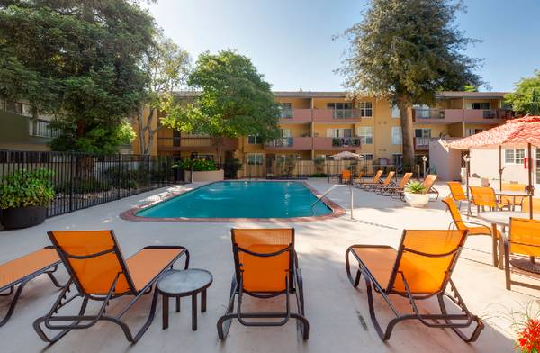 $2,349 / 1br - 735ft2 - Right Around the Corner, Near Everywhere You want to Be. (fremont / union city / newark)63847330493569124