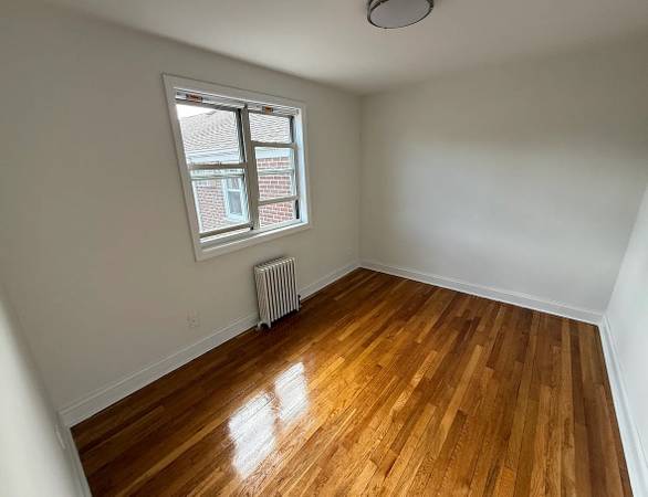 $1,400 / 2br - Apartamento de 2 habitaciones en alquiler en East Tremont (Bronx)63862609479427120