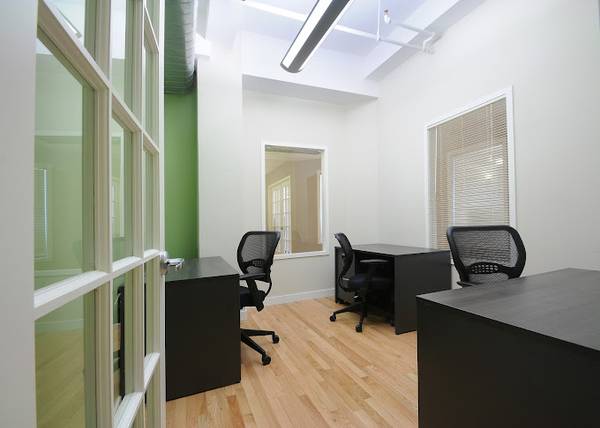 $1,600 Move-In-Ready Offices in FiDi Available Now (Financial District)63788856464899122