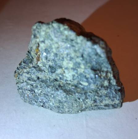 Rock(host) 1
