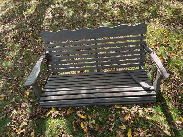 Cedar Wood Swing 1
