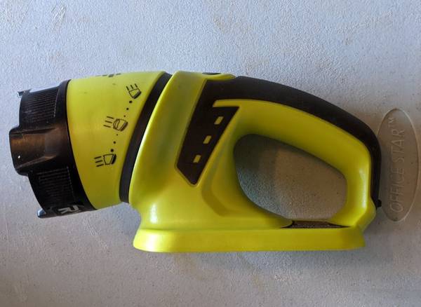 Ryobi 18V flashlight - no battery 1