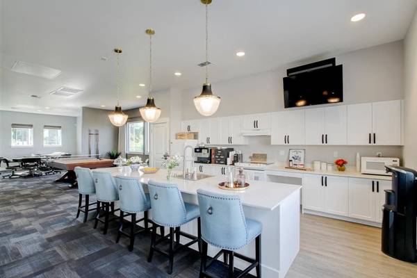 $1,703 / 1br - 578ft2 - $99 Deposit on All Homes & $1 Rent for 1st Month Valid Until 09.28.2563786756084739123