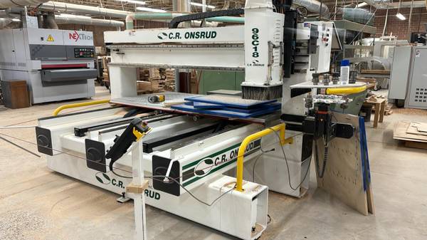 C.R. Onsrud 4x8 CNC Router – Pro Woodworking Machine 1