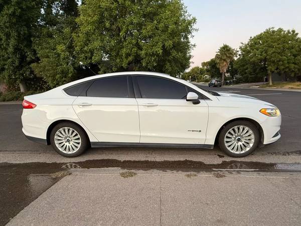 🚗 2016 FORD FUSION S HYBRID • 2.0L 4-CYL • 118K MILES • CLEAN TITLE • - $8,30063619382446595124