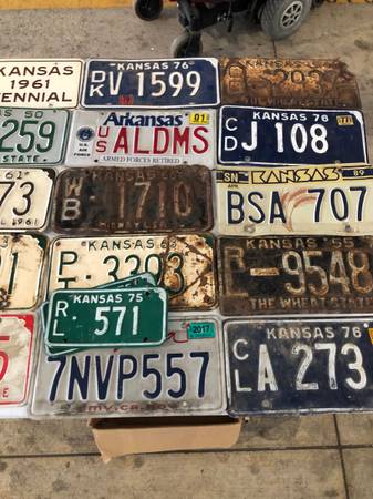 Wanted street signs 1