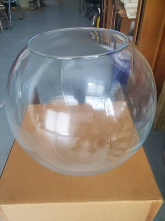 10 - 15" GLASS VASE'S 1