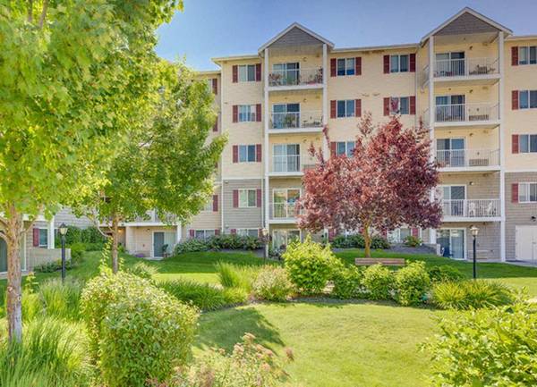 Patio or Balcony, Social Room with Kitchen, Elevator's 1