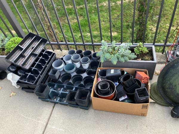Lots o’ Pots 1
