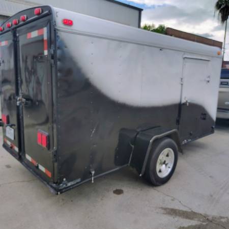 Closed trailer 1