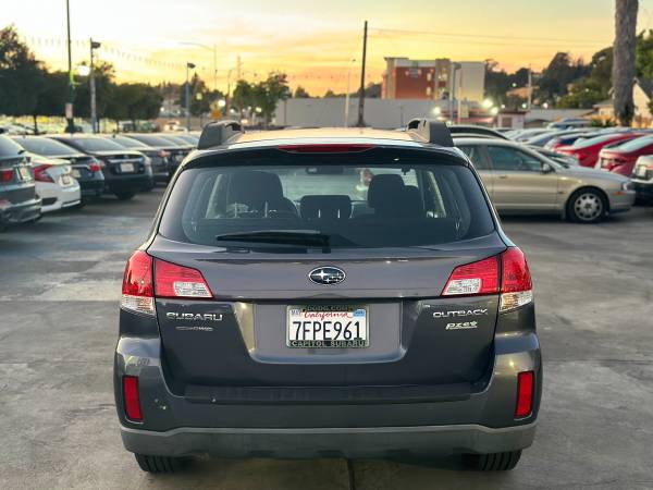 2014 Subaru Outback 2.5i - $11,000 (hayward / castro valley)63612982282499124
