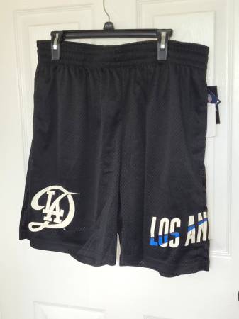 DODGERS MESH SHORTS BRAND NEW PURCHASED AT THE STADIUM SIZE XL NEW ERA 1