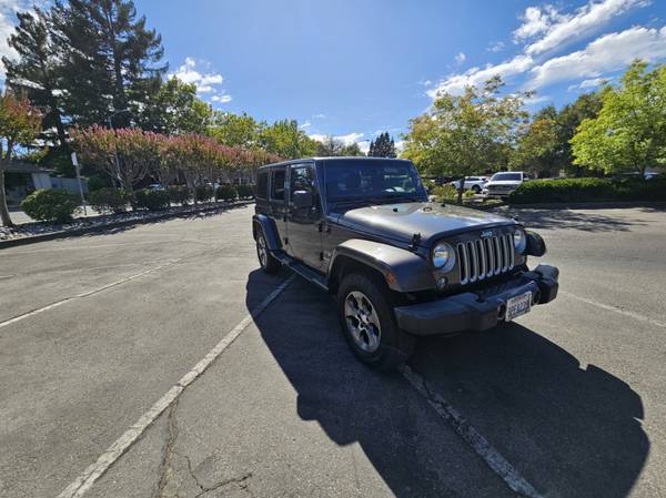2018 Jeep Wrangler Jk Sahara Unlimited - $17,500 (sonoma)63486967468163123