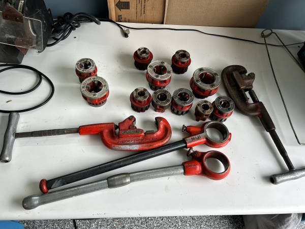 Ridgid toledo pipe threader cutter plumbing set 1