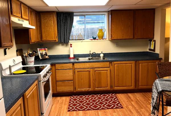 2 bedroom,1 bath & utilities included $2100. 1
