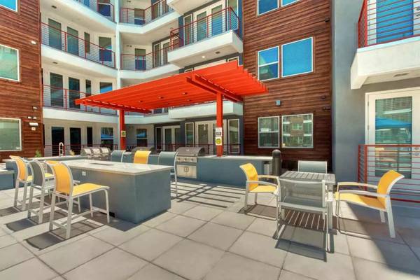 $2,393 / 2br - 1159ft2 - ¡Haz de nuestra casa la tuya! ¡Encantadora comunidad con excelente estilo! (Phoenix)63623896624387122