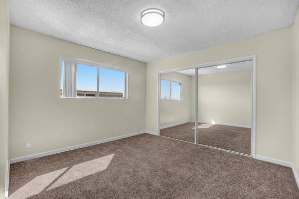 $2,019 / 1br - 700ft2 - 2 On-Site Laundry Facilities, Microwave, Two-Tone Designer Paint (13811 Shoemaker Ave, Norwalk, CA)64035738008066120