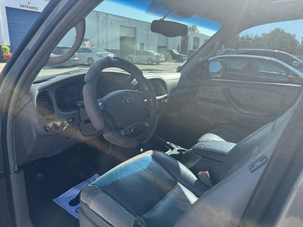 2005 Toyota Sequoia V8 / 3 rows . No mechanical issues - $5,000 (Ports)63621734049409124