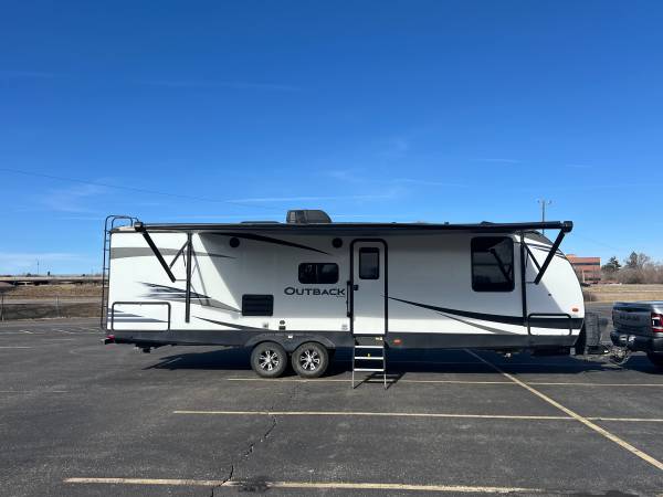 Keystone Outback 1