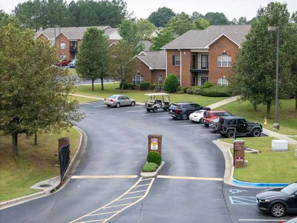 $1,349 / 2br - 1180ft2 - Comfortable 2 bed, 2 bath, prime location! (Huntsville)63658776536449120