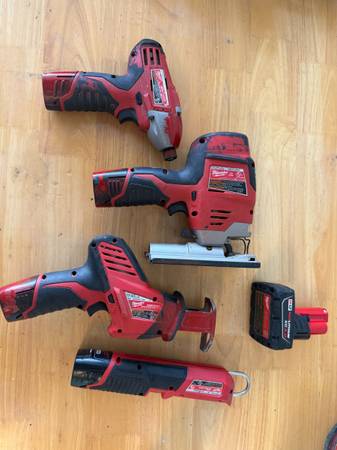 MIlwaukee M12 Tools 1
