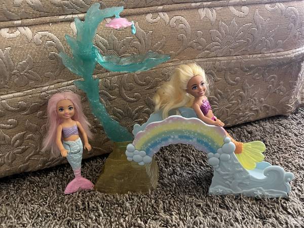 Barbie Dreamtopia Rainbow Bridge w.Chelsea Dolls 1