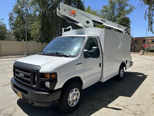 2016 Ford E-350 Econoline Fiber - Photo 9