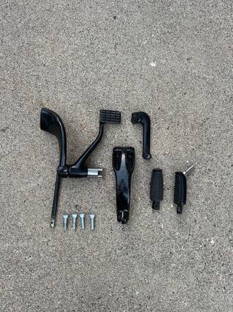 OEM Sportster Mid Controls 1