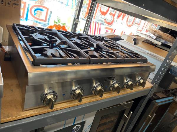 PRO STYLE GAS RANGETOP 1