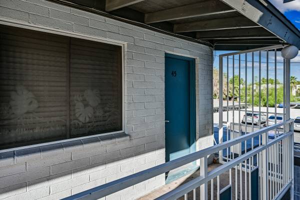 $799 / 300ft2 - 3025 N 32nd ST #45 (Phoenix)64024995235329121