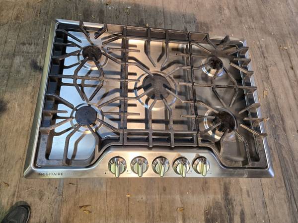 Frigidaire Gas Cooktop 1