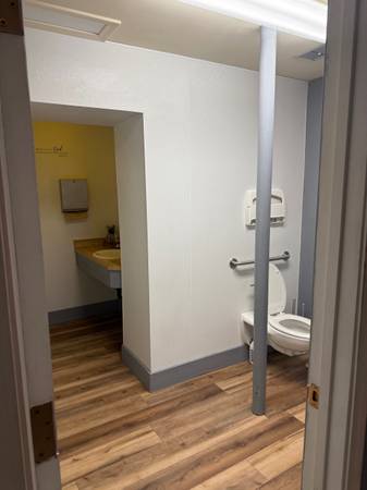$4,000 / 2304ft2 - 2304 sf office space/church space (Reno,NV)63682238033795123