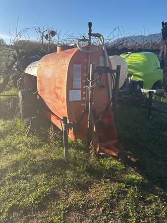 Rears 300 gallon pul blast fungicide sprayer 1