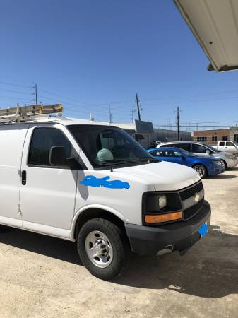 2016 Chevrolet 2500 Cargo Van - $10,000 (Houston)63622307128323121