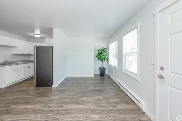 $1,792 / 3br - 869ft2 - Special Move-In Offer on Upgraded Apartments - Offer Ends Soon! (28620 Pacific Hwy S, Federal Way, WA)63934162818435121