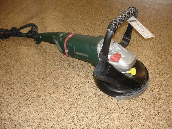 Metabo 7" Angle Grinder with Dust Shield 1